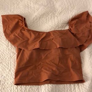 Like New Kortni Jeane Ruffle Around Top